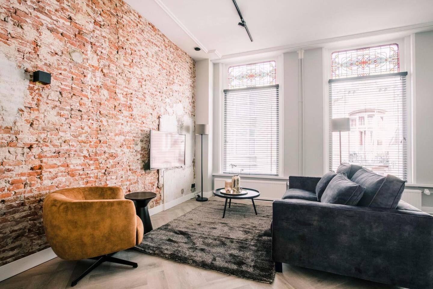 Xxl Loft With Bath Located Stadsvilla Тилбург Экстерьер фото