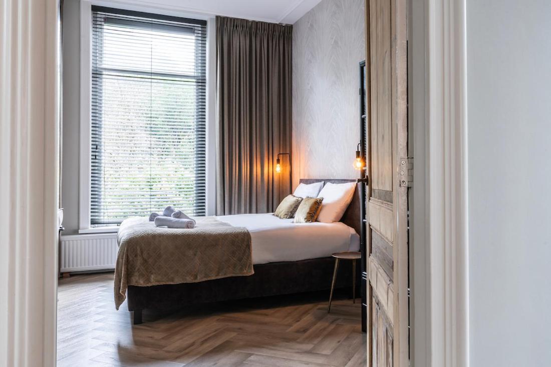 Xxl Loft With Bath Located Stadsvilla Тилбург Экстерьер фото